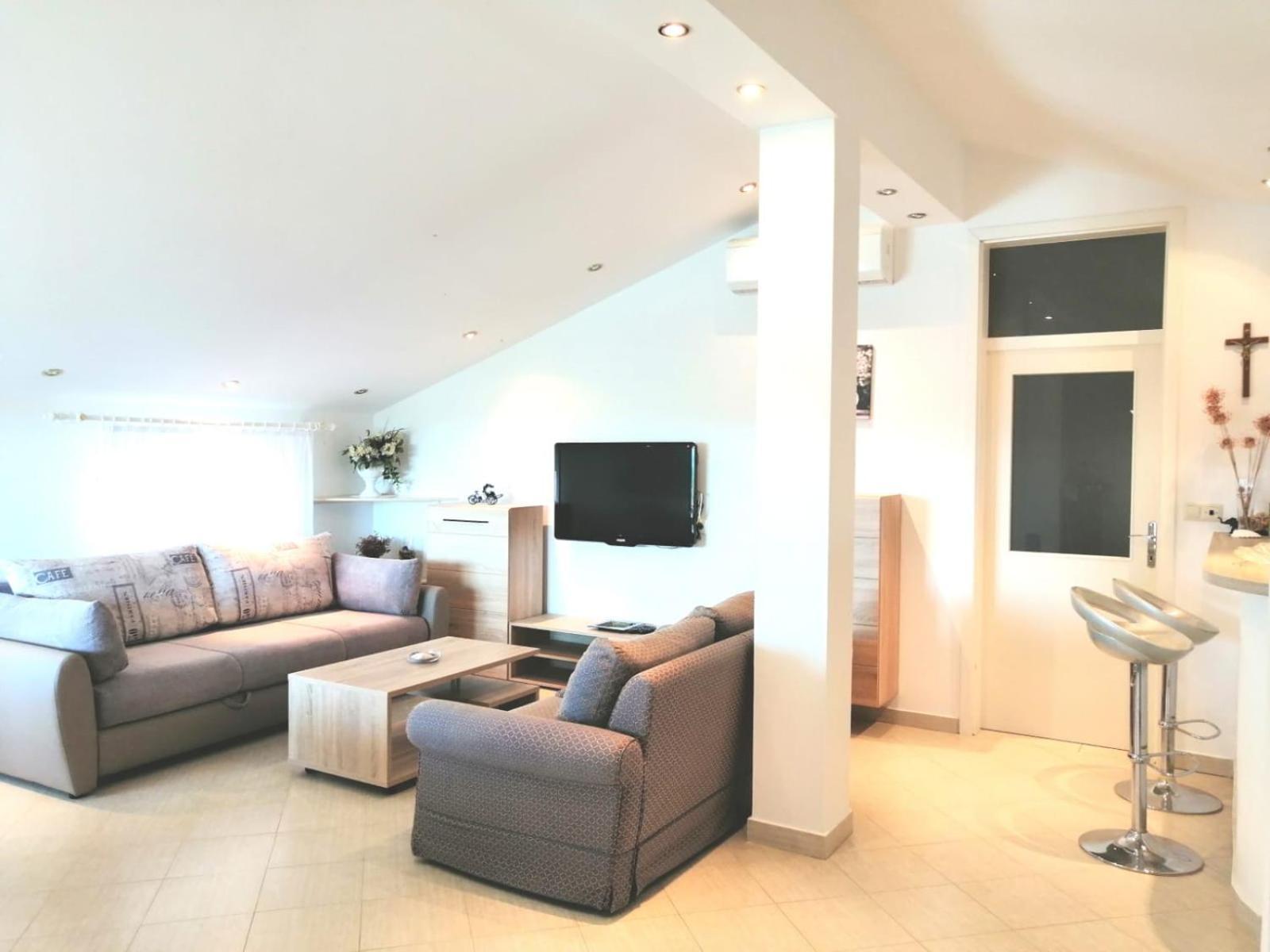 Lovely Sea View House 2 In Malinska Island Krk Экстерьер фото